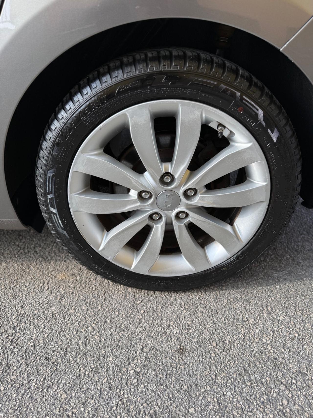 Kia Carens 1.7 CRDi 115 CV Class