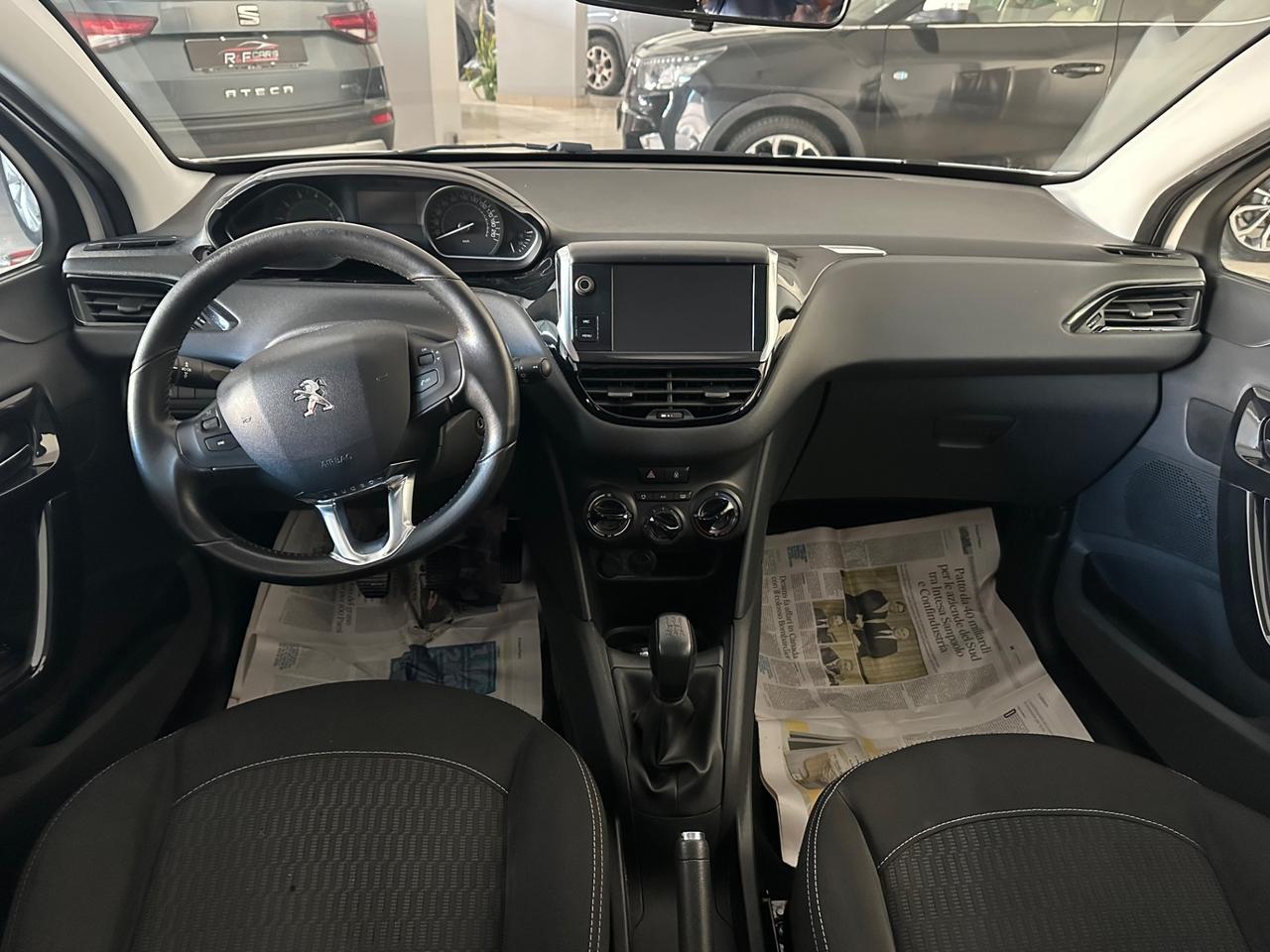 Peugeot 208 PureTech 82 5p. GPL Allure