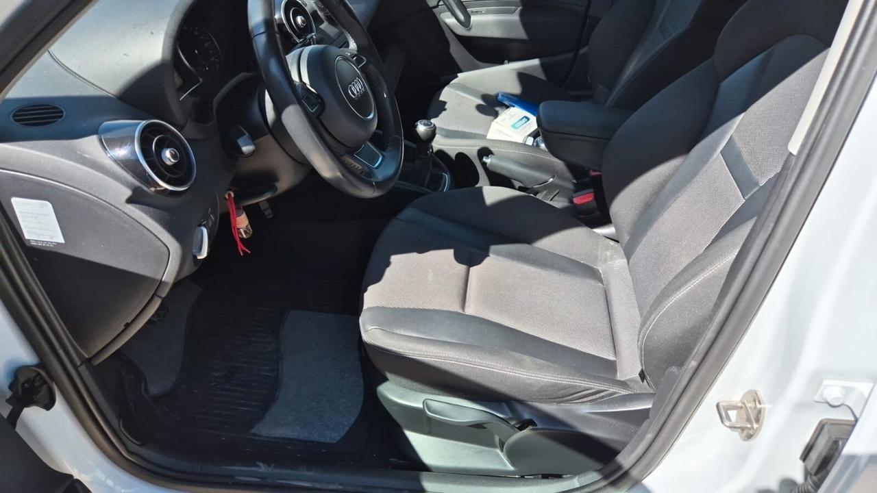 Audi A1 1.6 TDI S line edition plus
