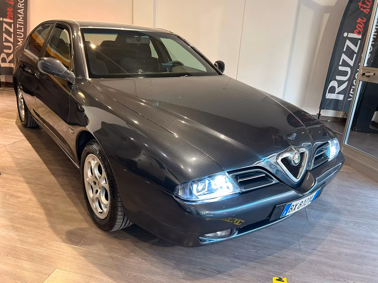 Alfa Romeo 166 2.4 JTD cat Distinctive Uniproprietario