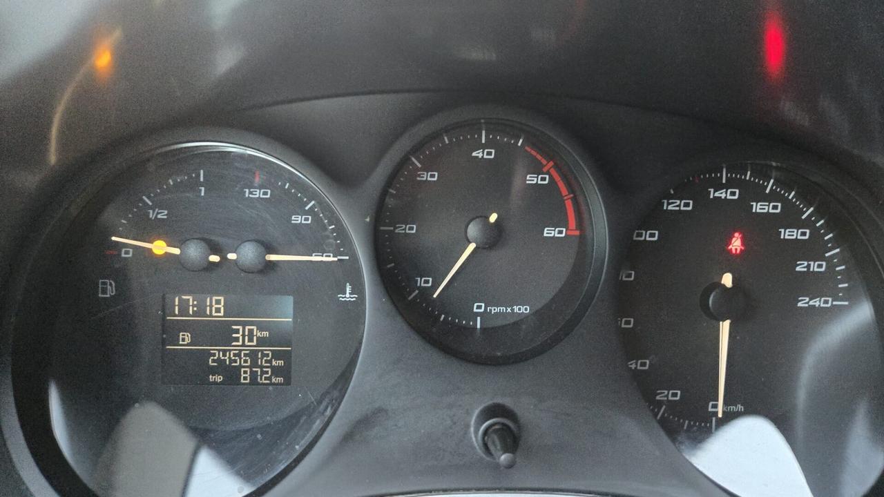 Seat Leon 1.6 TDI Copa x Neopatentati