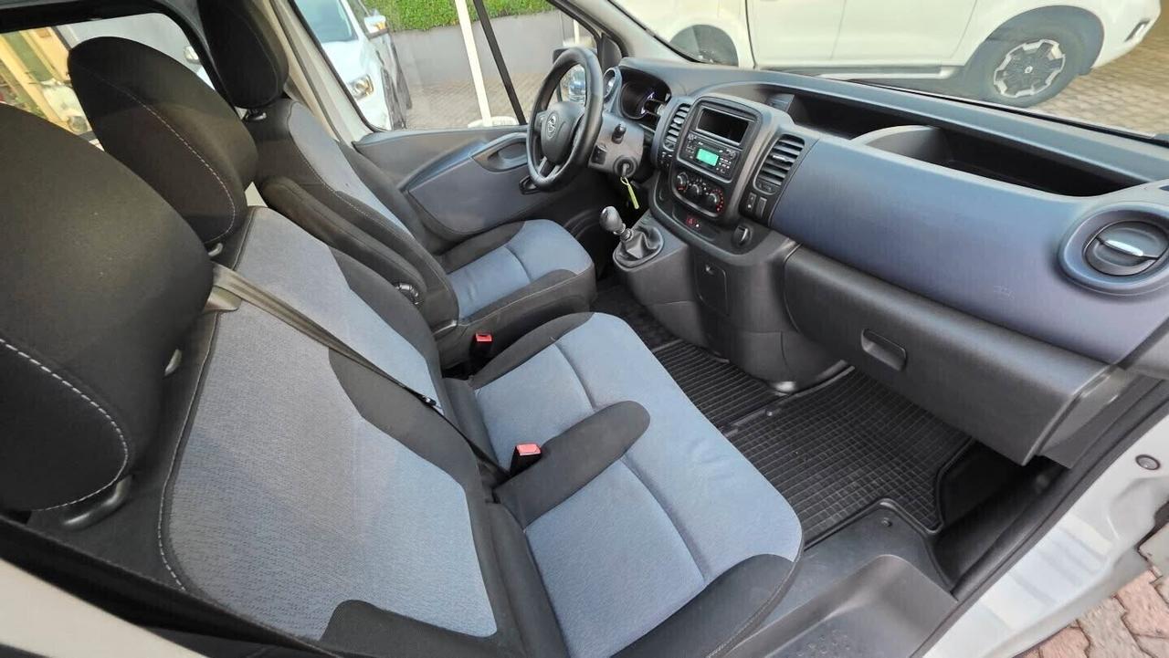 Opel Vivaro 1.6 dCi BiTurbo 125CV 9 posti Nazionale