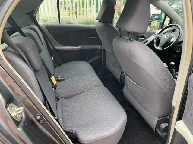 TOYOTA Yaris 1.3 5 porte Sol