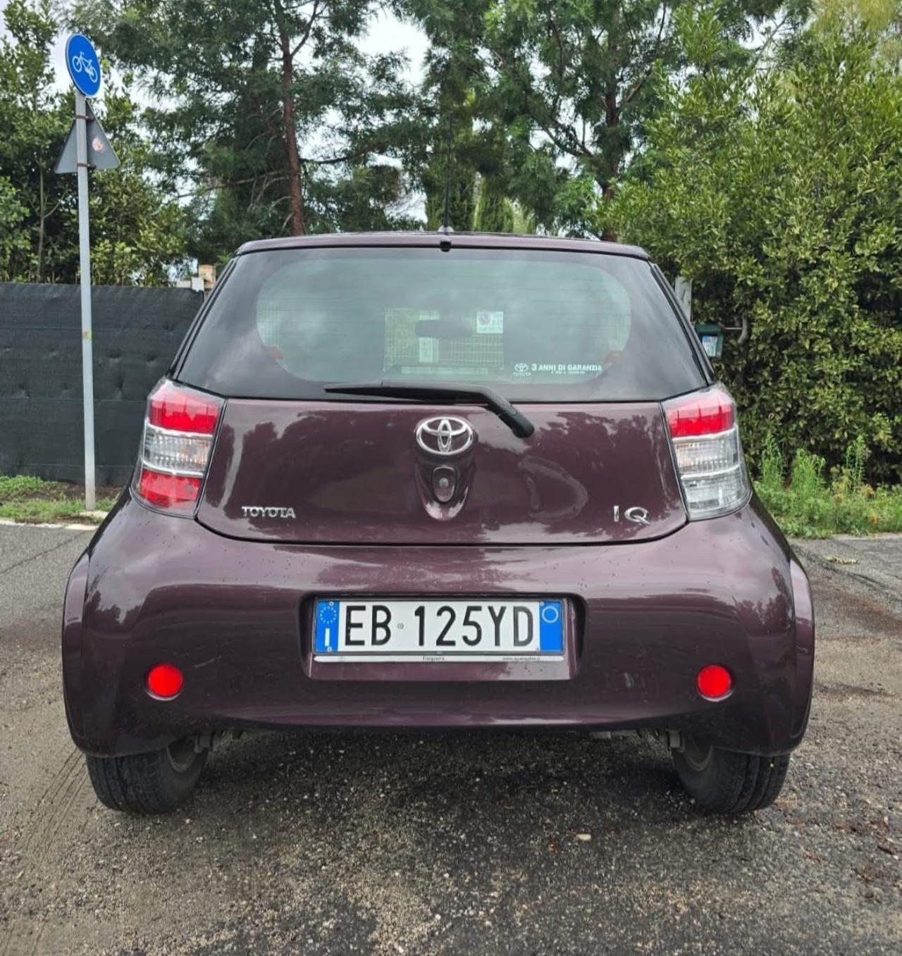 Toyota iQ 1.0 Sol