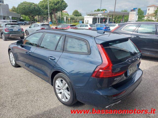 VOLVO V60 B4 (d) Geartronic Momentum Business