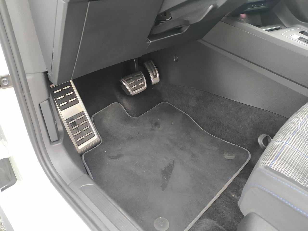 Volkswagen Golf 1st Edition Life 1.4 eHybrid #6450