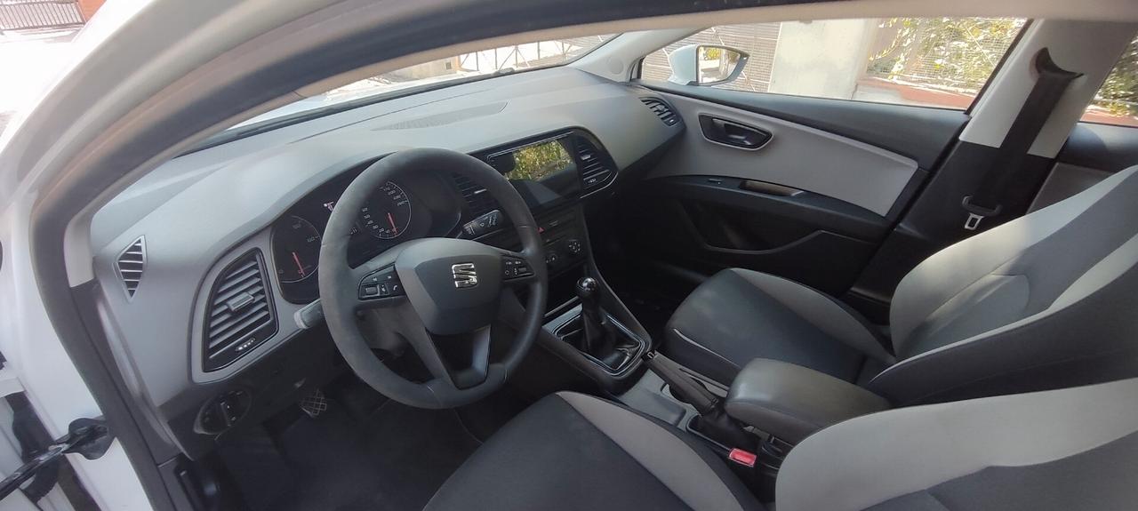 Seat Leon 1.6 TDI 90 CV 5p. Reference - OK NEOPATENTATI