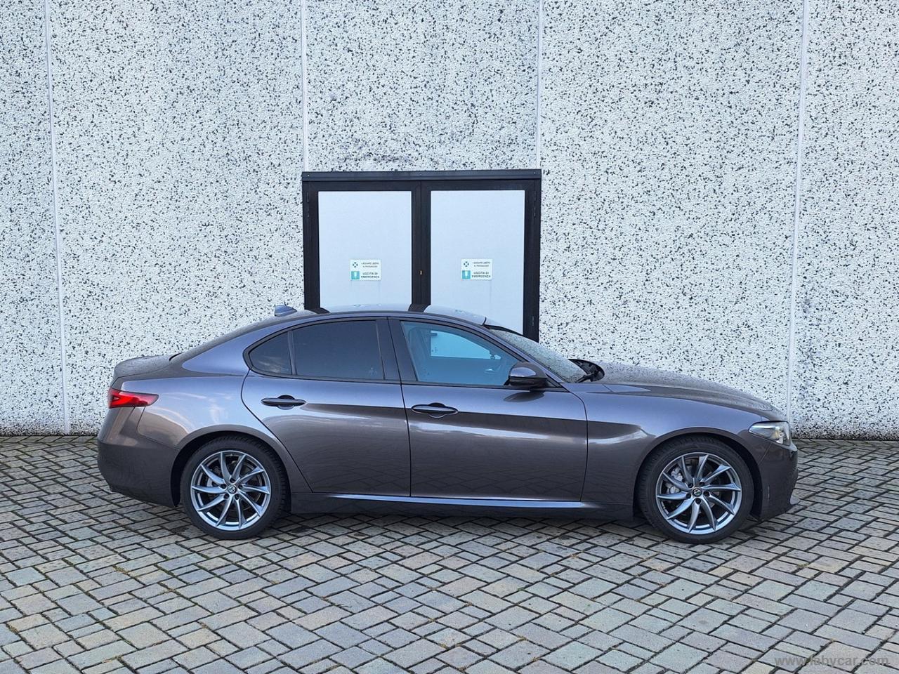 ALFA ROMEO Giulia 2.2 TD 160 CV AT8 SOLO *70000KM*