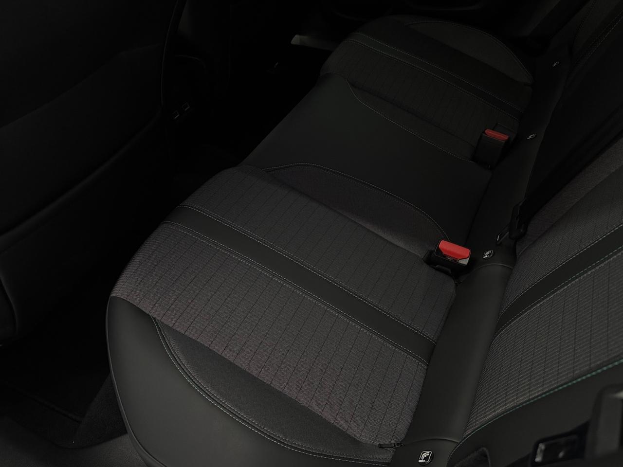 Peugeot 2008 BlueHDi 130CvEAT8 Allure Pack