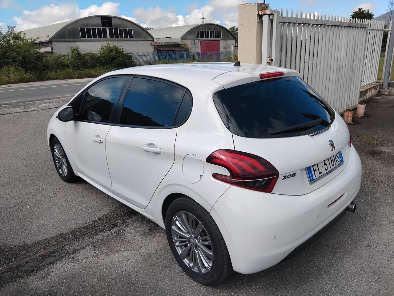 Peugeot 208 Peugeot 208 1.2 allure neo patentati