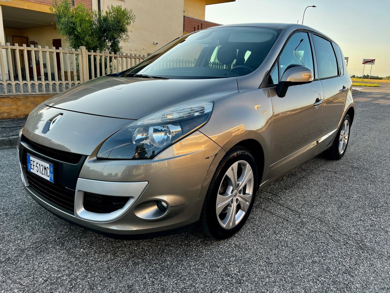 Renault Scenic Scénic X-Mod 1.5 dCi 110CV Luxe
