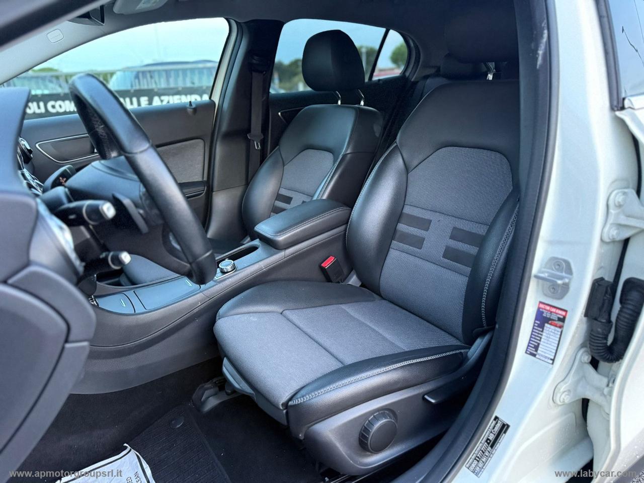 MERCEDES-BENZ GLA 180 d Automatic Executive