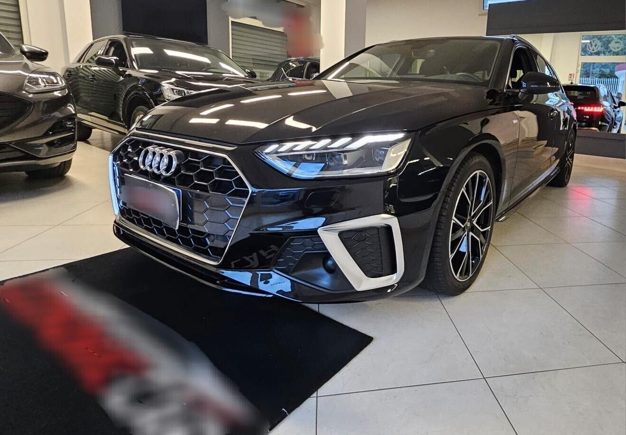 Audi A4 S-Line 4x4 full Matrix garantita 12 mesi