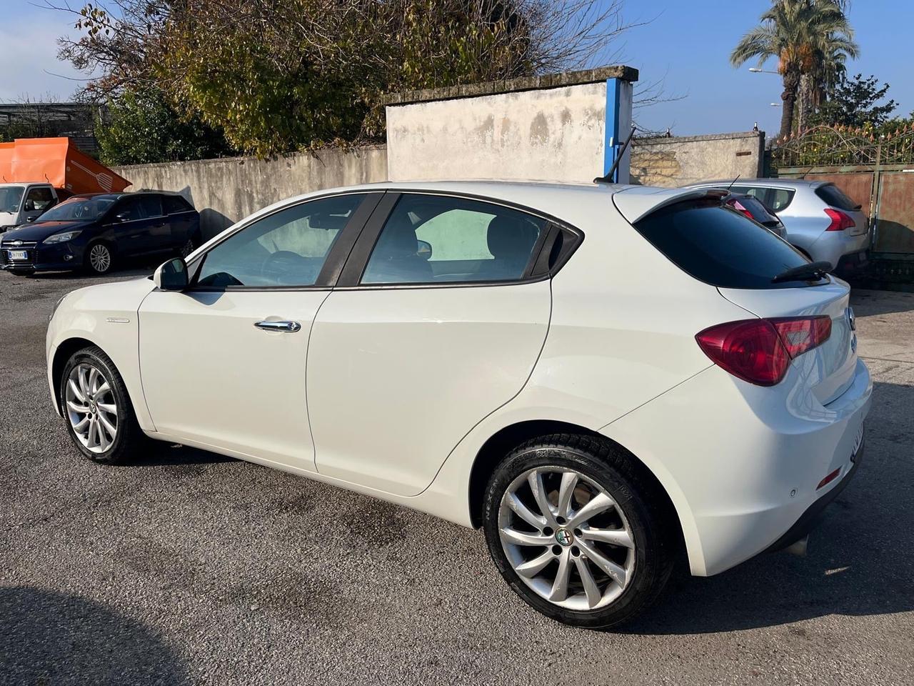 Alfa Romeo giulietta -2.0 mjt-full-12/2015