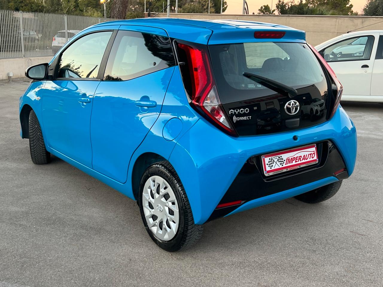 Toyota Aygo Connect 1.0 VVT-i X-COOL 1PROPRIETARIO