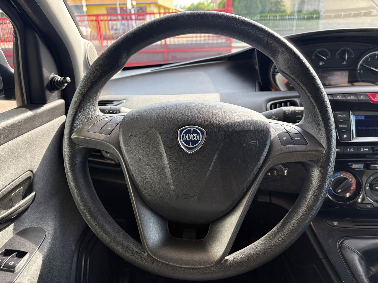 Lancia Ypsilon Black Noir 1.2 #10441