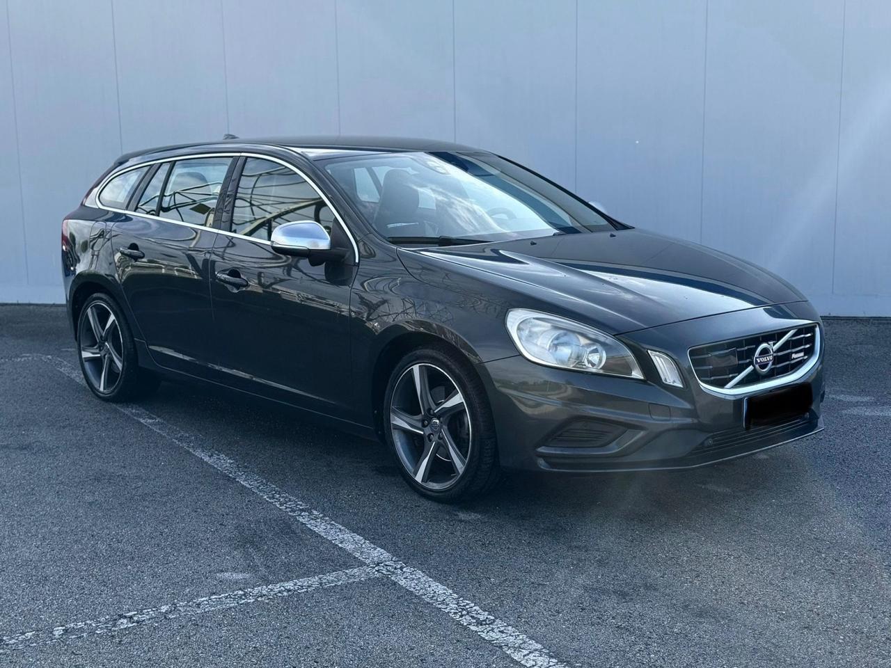Volvo V60 D5 Geartronic R-design