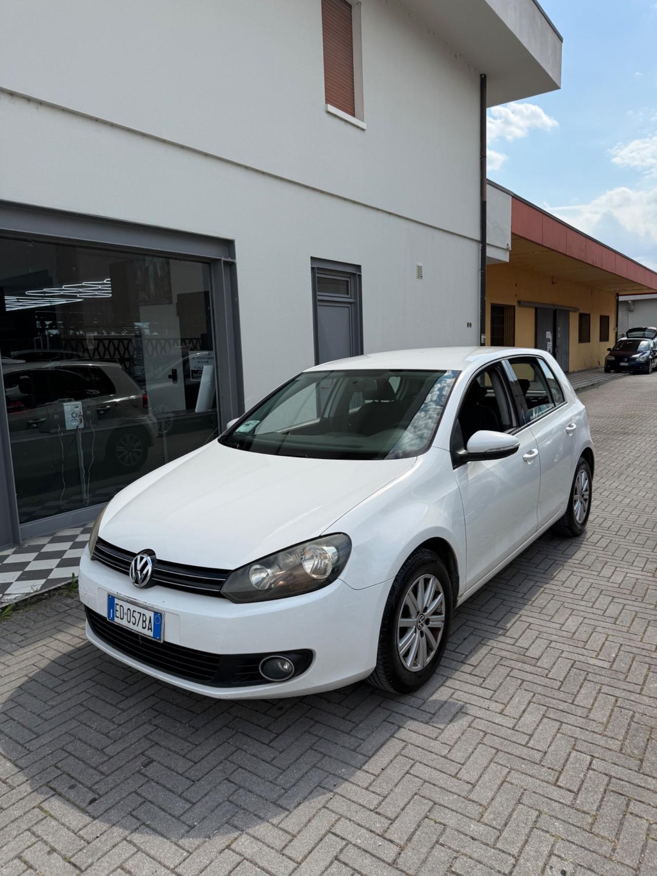 Volkswagen Golf 1.6 TDI DPF 3p. Comf. BlueM. Tech.