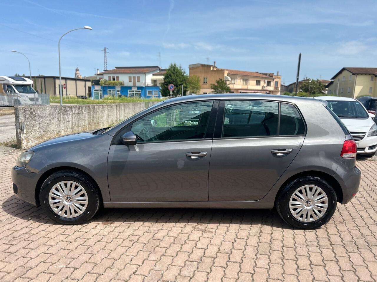 Volkswagen Golf 1.6 TDI DPF 5p. Highline