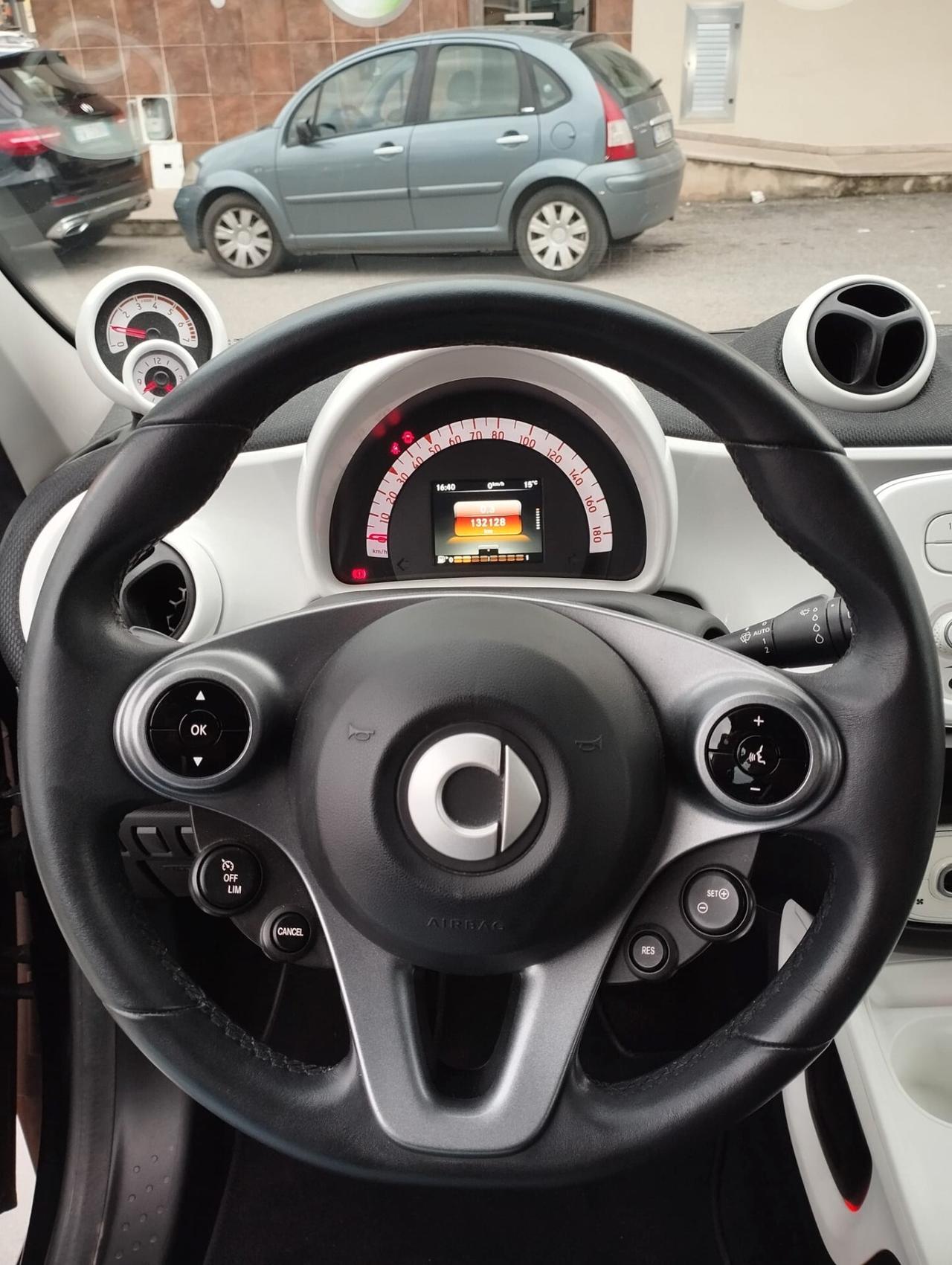 Smart ForFour 70 1.0 Youngster