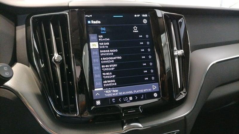 Volvo XC60 XC60 T6 Plug-in hybrid AWD automatico Plus Dark MY25