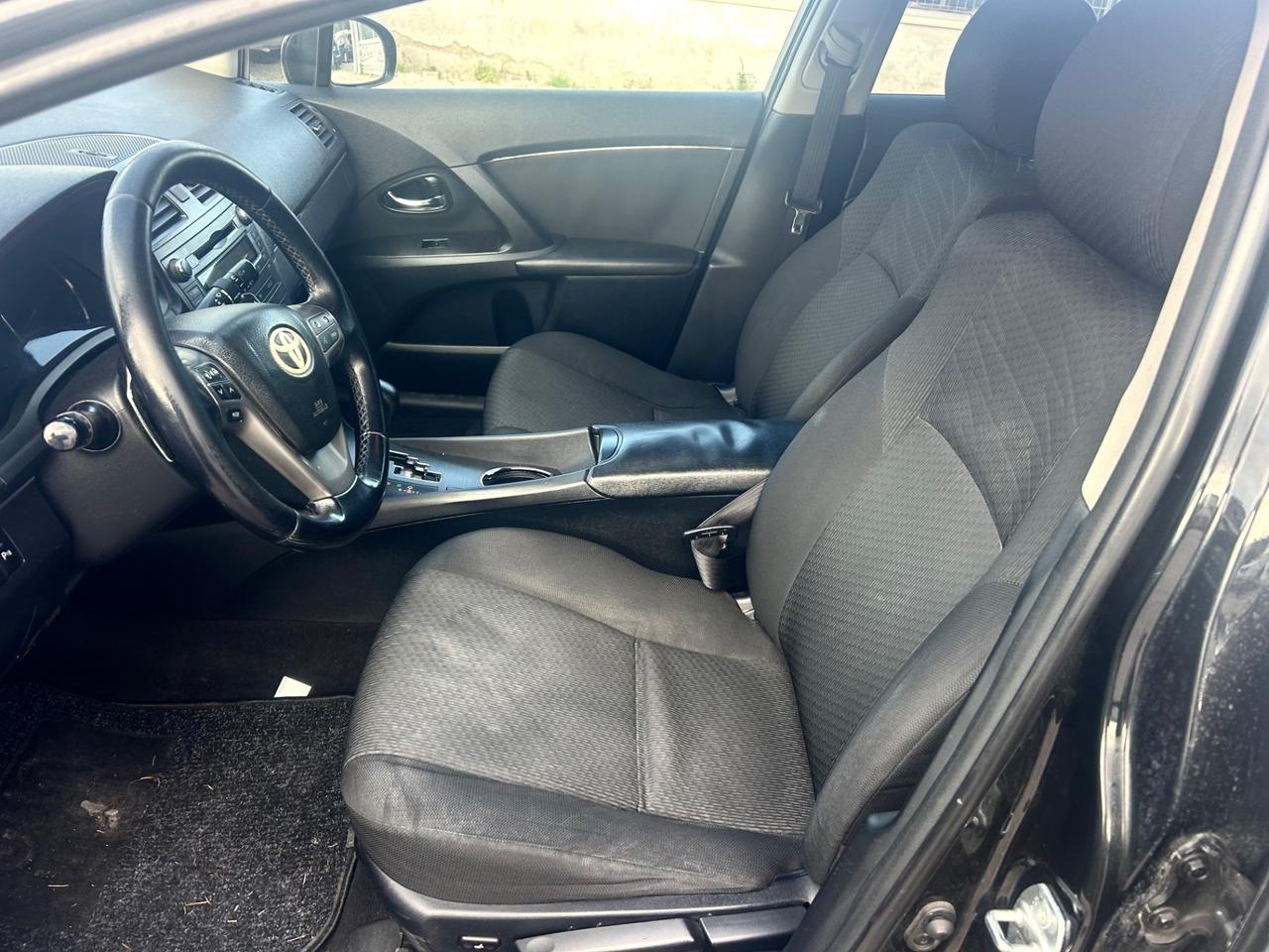 Toyota Avensis 2.2 D-Cat aut. Wagon Executive