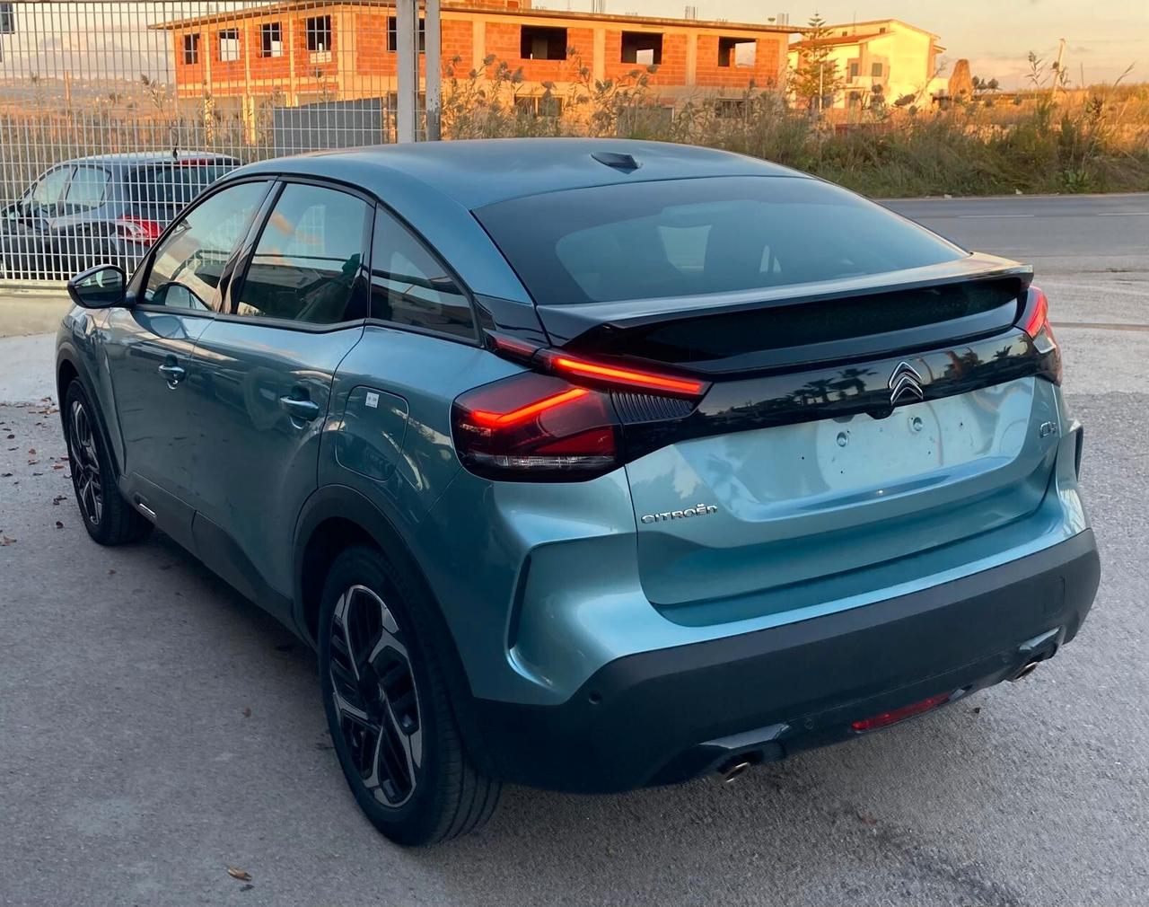 Citroen C4 PureTech 130 S&S EAT8 Shine