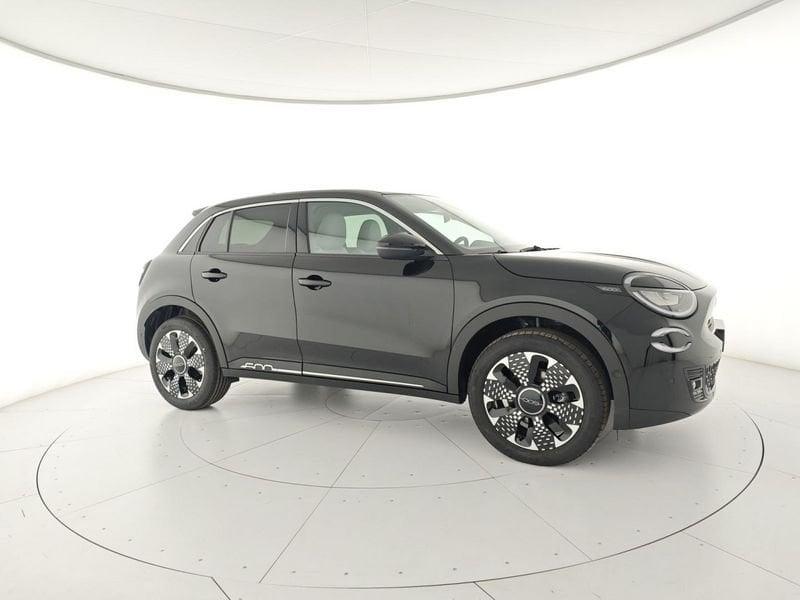 FIAT 600 Hybrid DCT MHEV La Prima