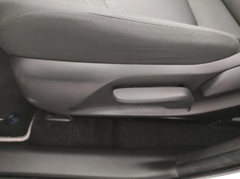 TOYOTA RAV4 5ª serie - RAV4 2.5 HV (222CV) E-CVT AWD-i Business