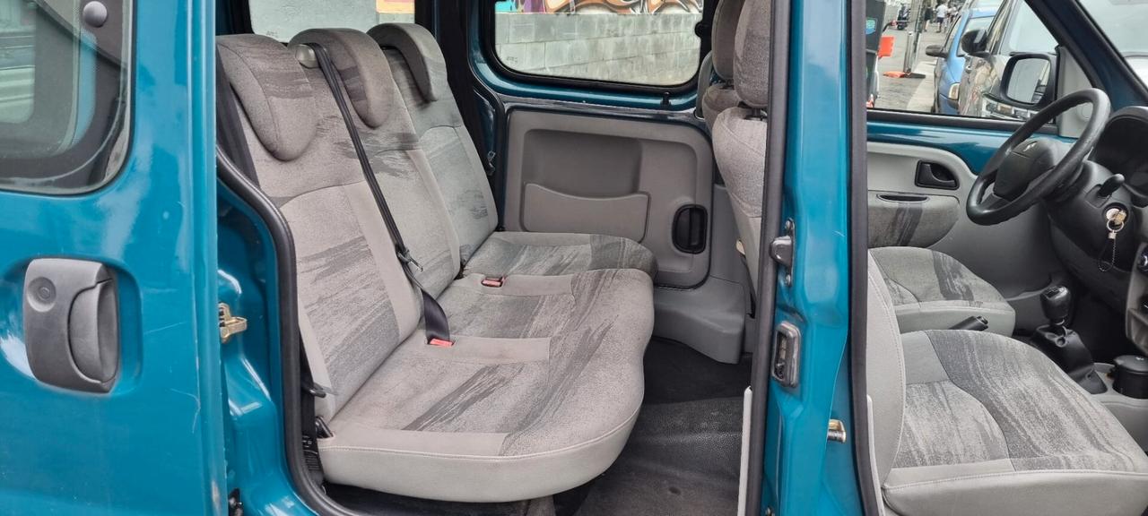 Renault Kangoo 1.6 16V 5p. Privilège