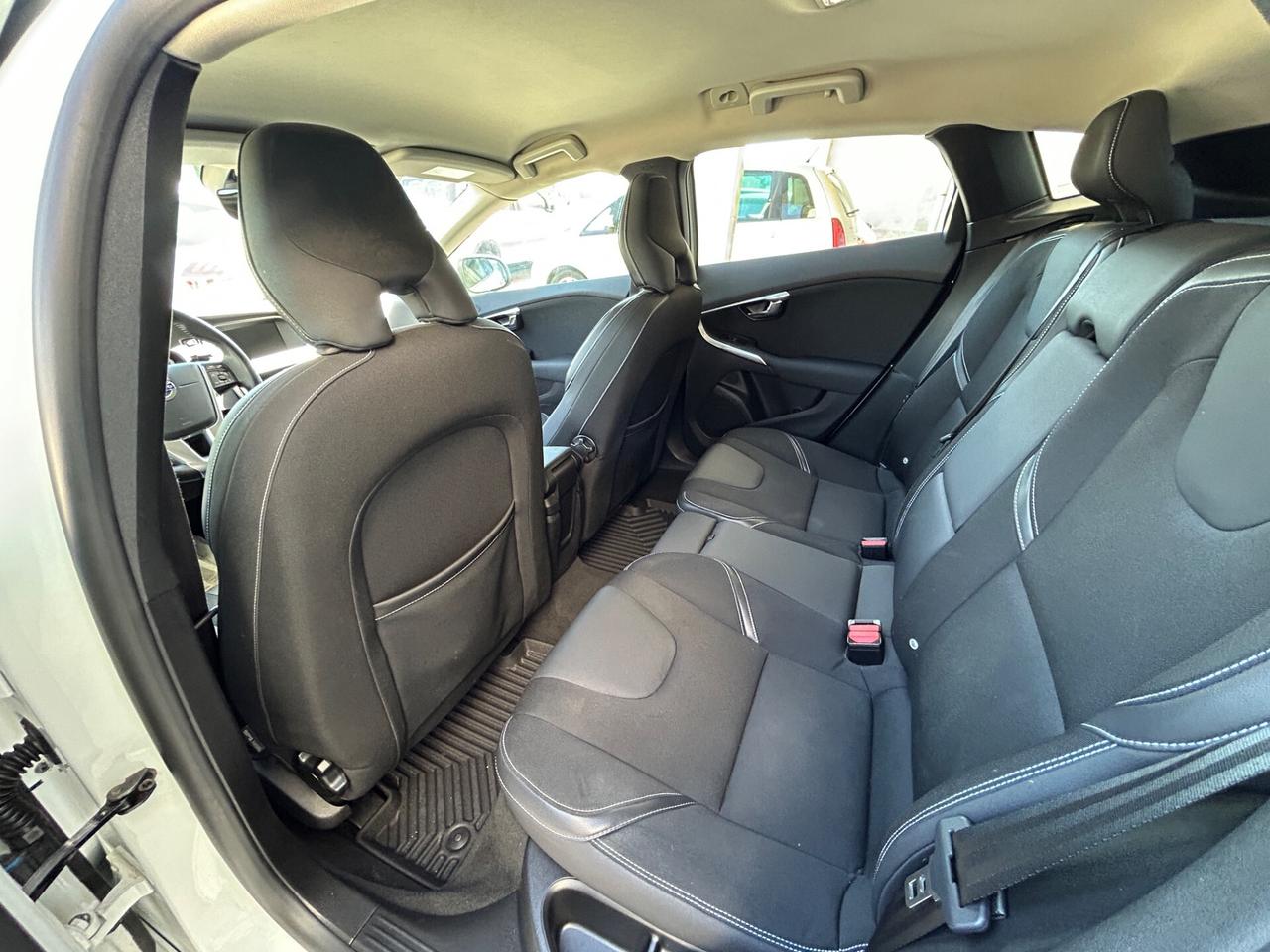 Volvo V40 2.0 120 cv D2 UNICOPROP.