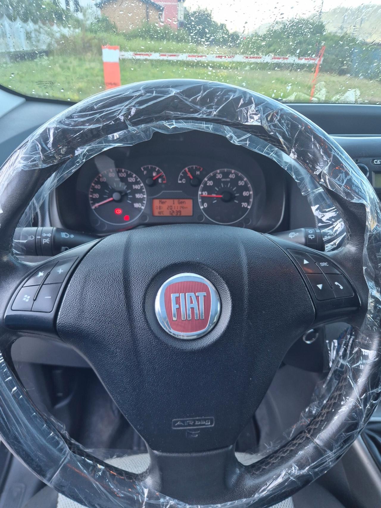 Fiat Qubo 1.3 MJT 75 CV Trekking distribuzione nuova