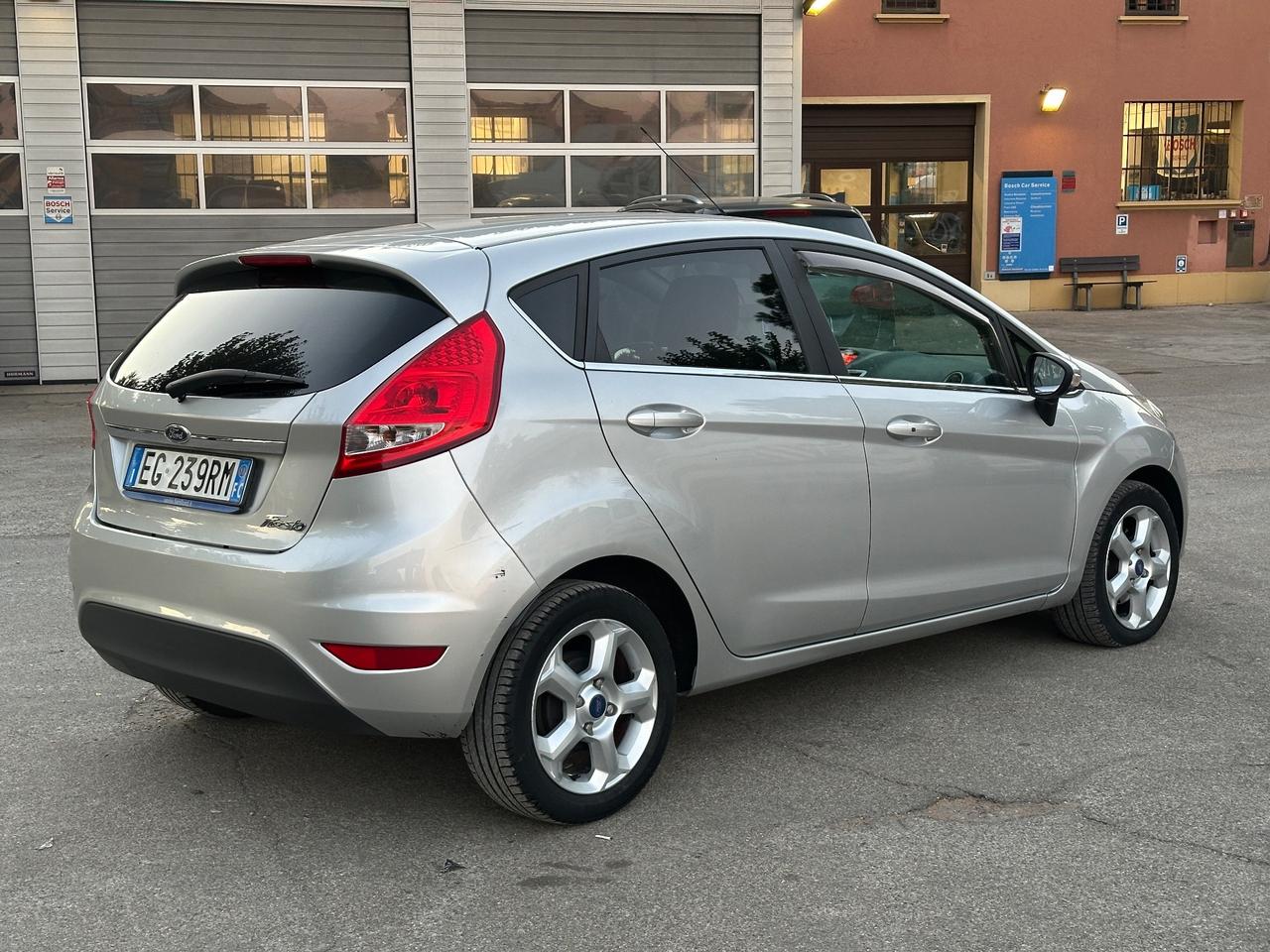 Ford Fiesta 1.4 5 porte Bz.- GPL Titanium