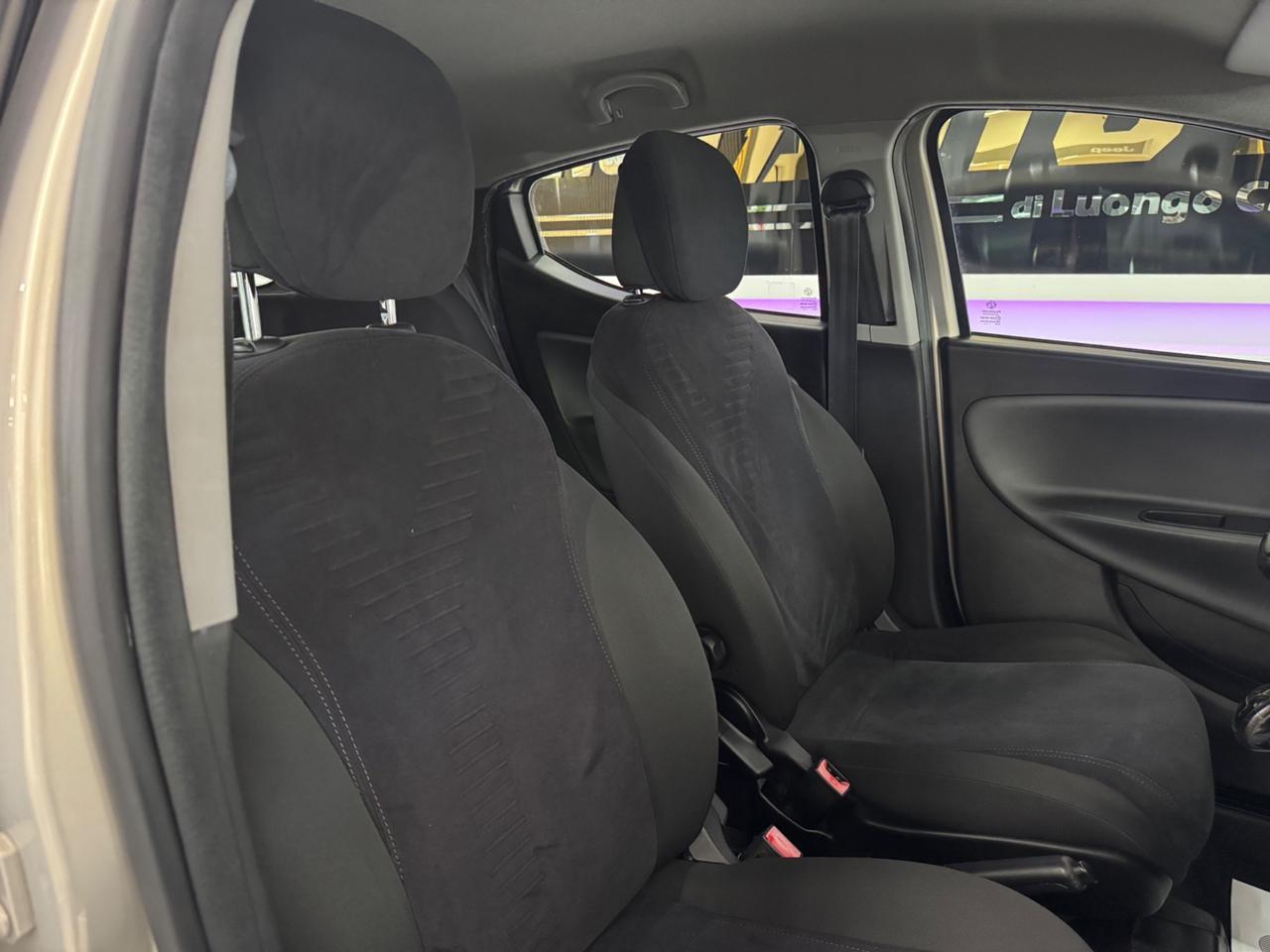 Lancia Ypsilon 0.9 TwinAir 85 CV Metano Ecochic Gold
