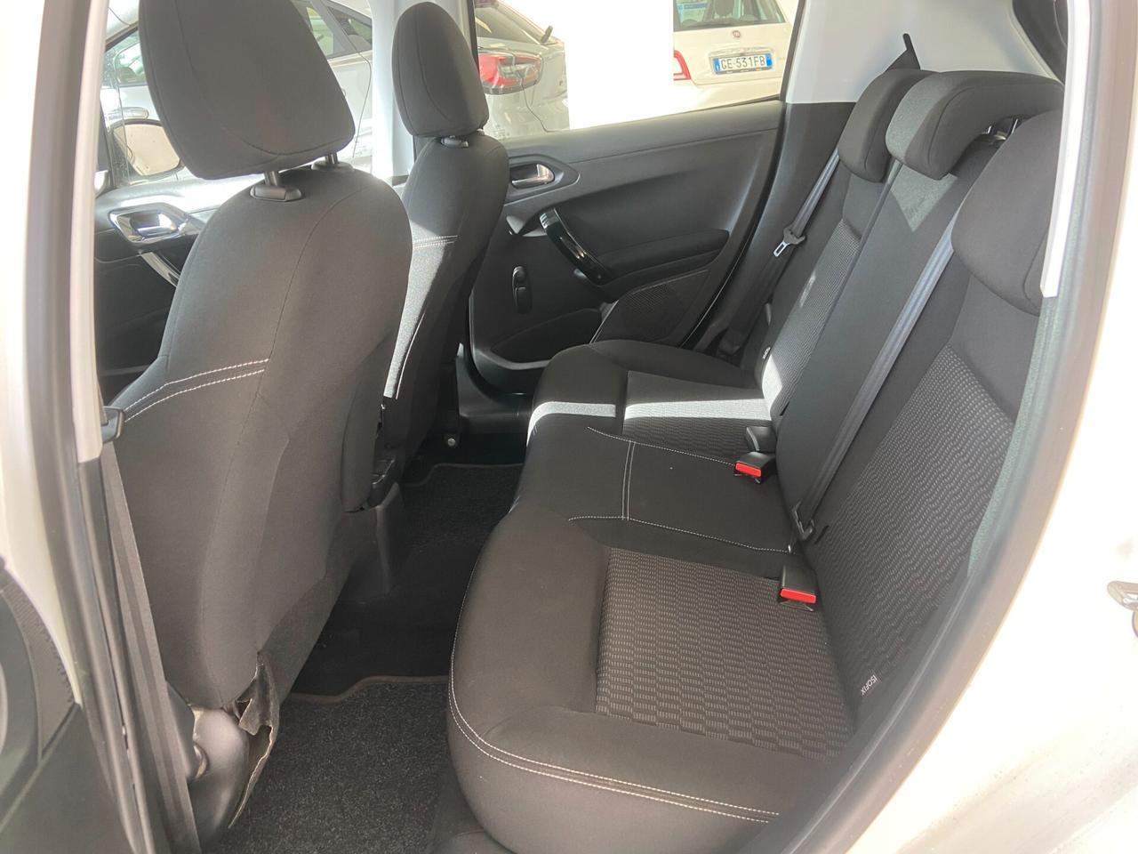 Peugeot 208 PureTech 82 5 porte Active