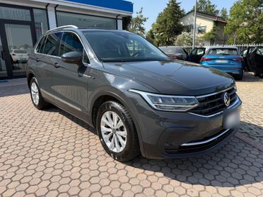 Volkswagen Tiguan 2.0 TDI SCR Life OK NEOPATENTATI in arrivo