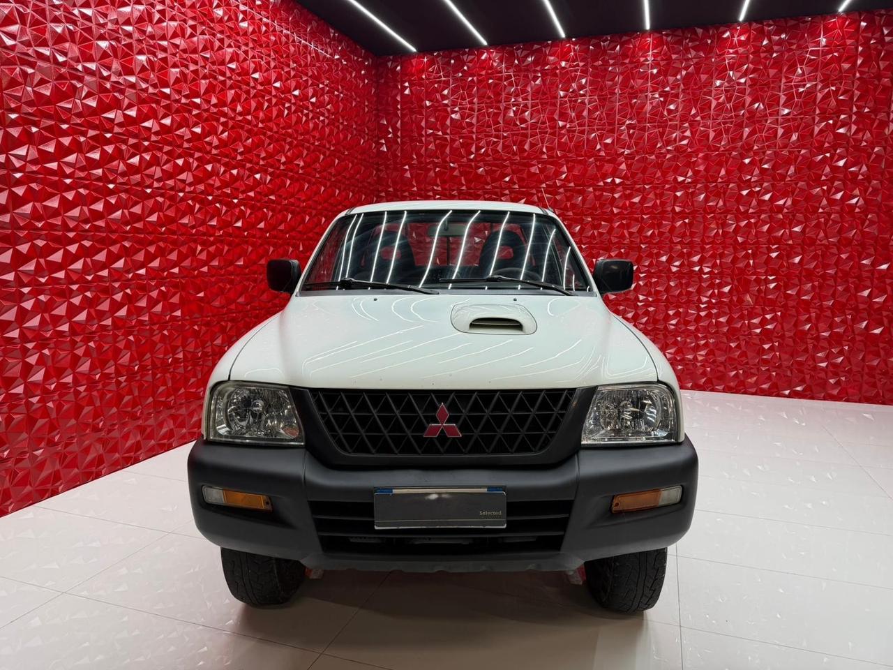 Mitsubishi L200 2.5 TDI 4WD Magnum Club Cab Pick-up