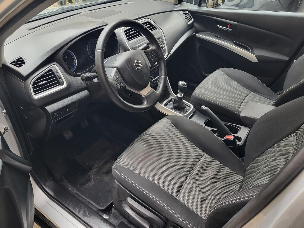 Suzuki S-Cross 1.6 DDiS Top