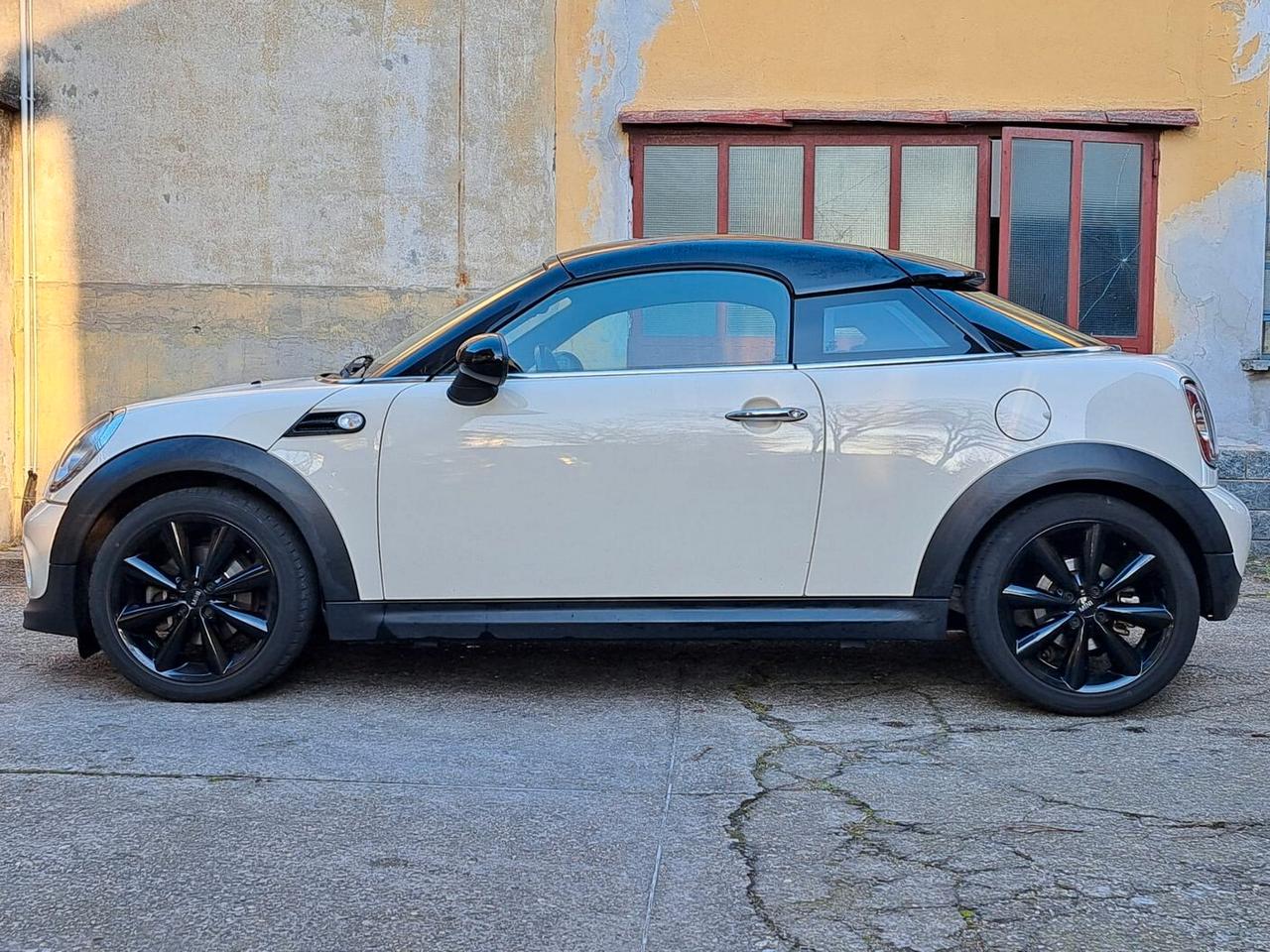 Mini Cooper Coupe 1.6 Coupé