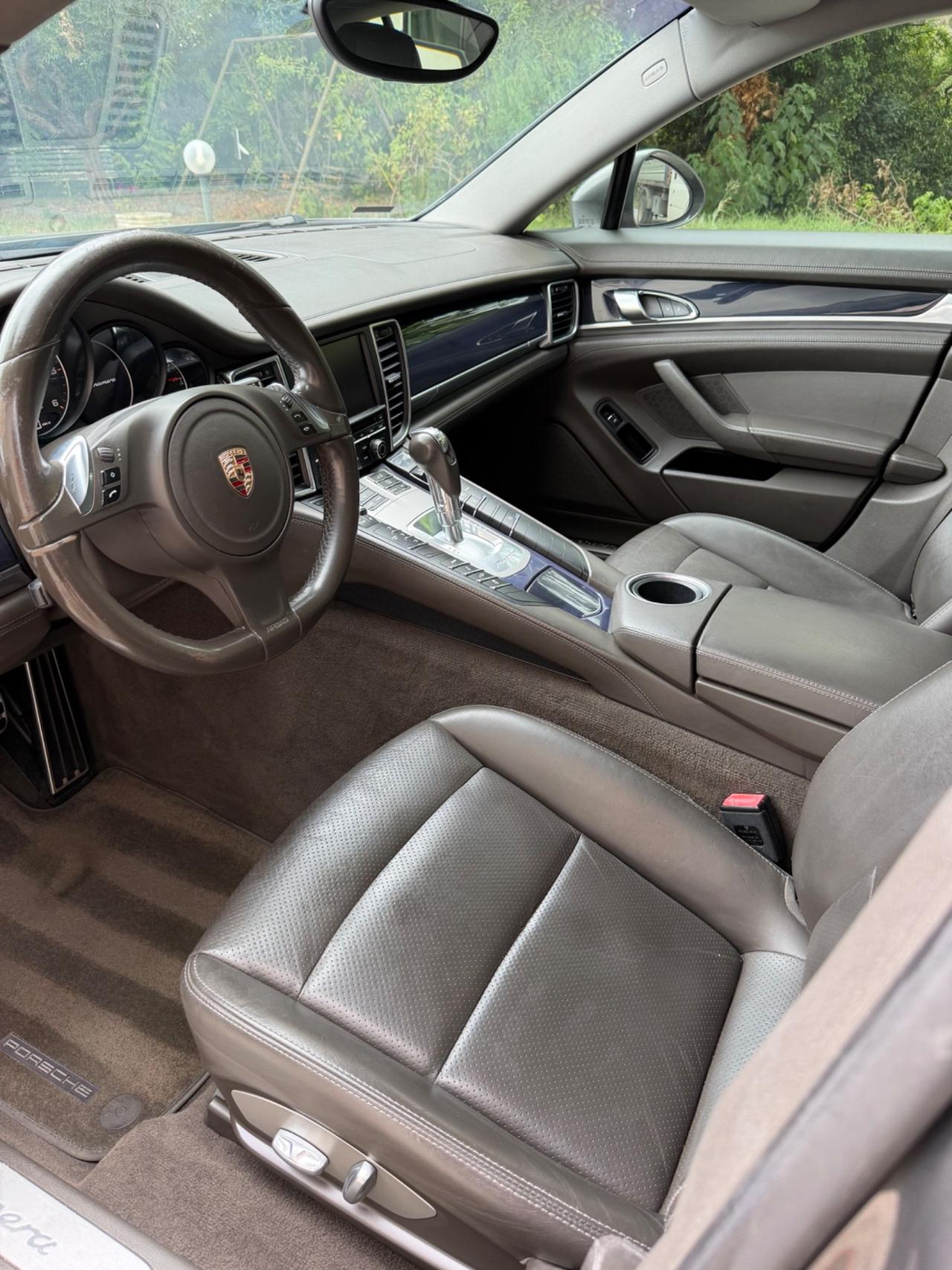 Porsche Panamera 3.0 RESTYLING FULL LED