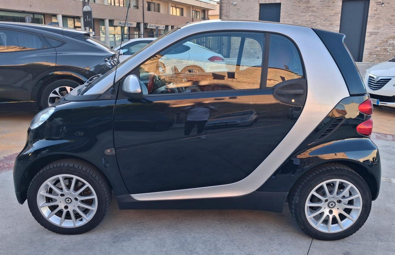 Smart ForTwo 1000 84CV Turbo con SERVOSTERZO