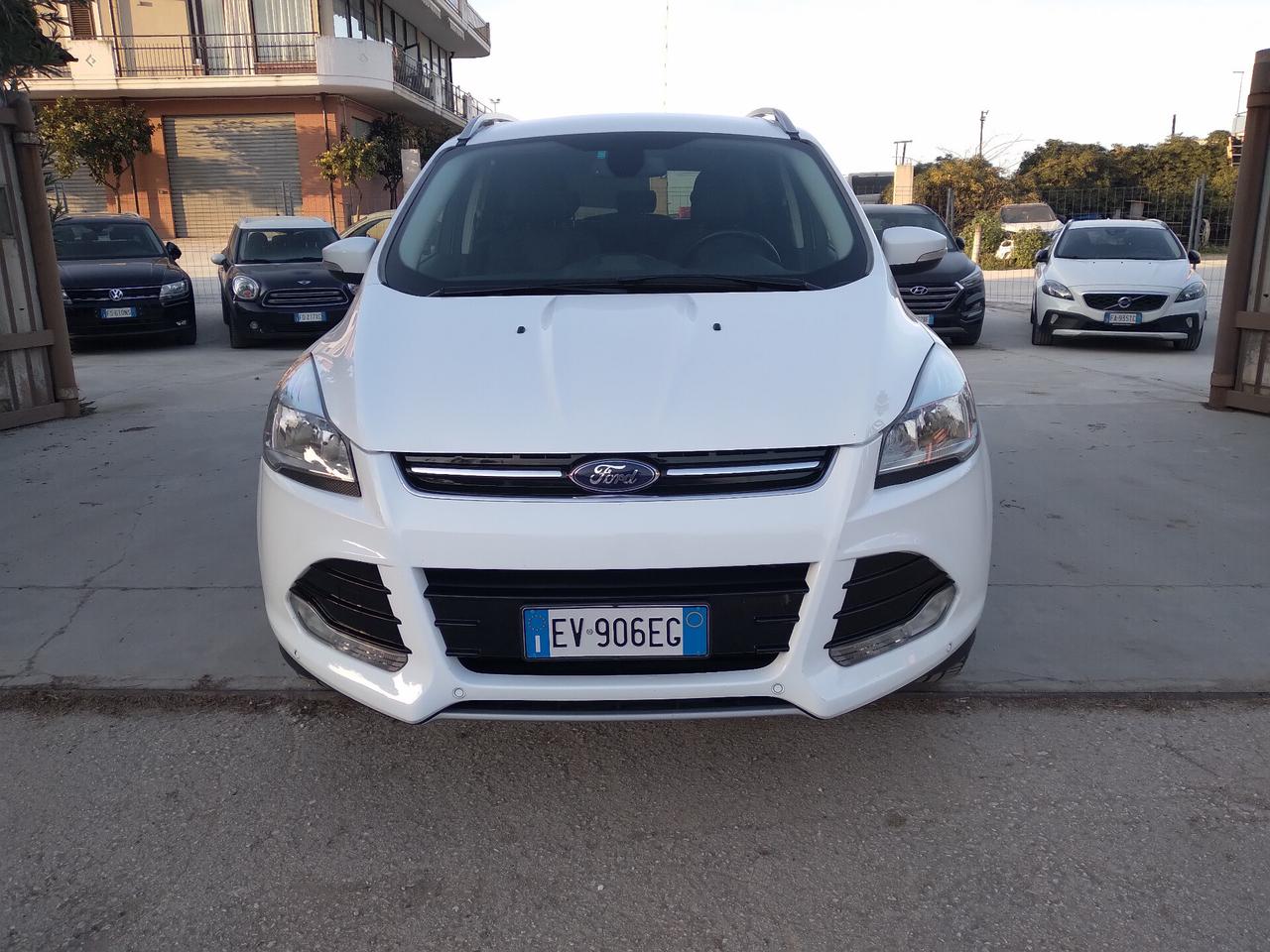 Ford Kuga 2.0 TDCI 140 CV 2WD Titanium