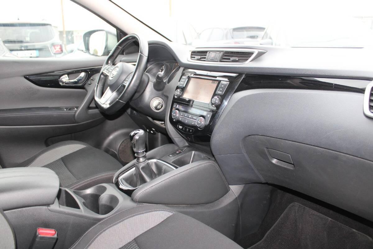 Nissan Qashqai 1.3 dig-t Business 140cv Con TELECAMERA