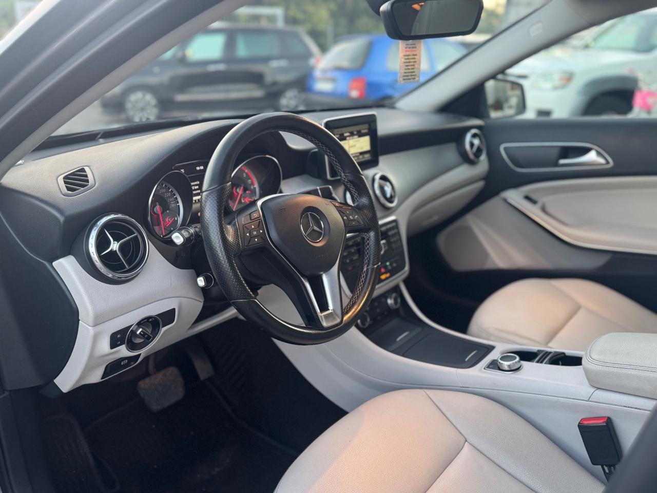 GLA 180 CAMBIO AUTOMATICO TETTO GARANZIA