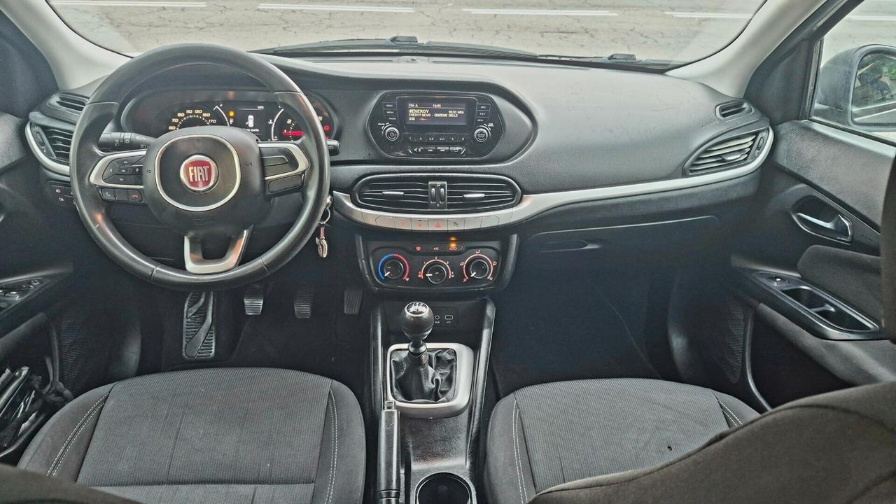 Fiat Tipo S.w Lounge 1.4 Benz . 95cv