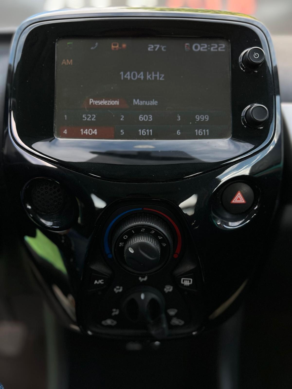 Citroen C1 1.0 benzina 68 ETG 5 porte Shine