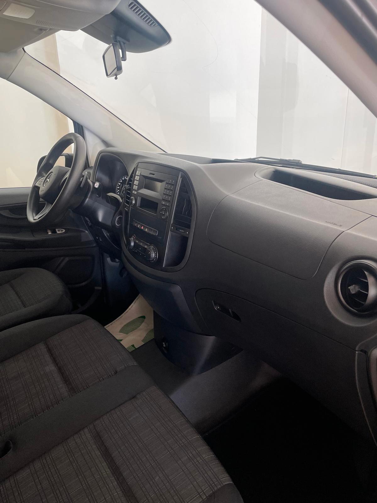 Mercedes-benz Vito TOURER 2.2 114 CDI 9 posti long