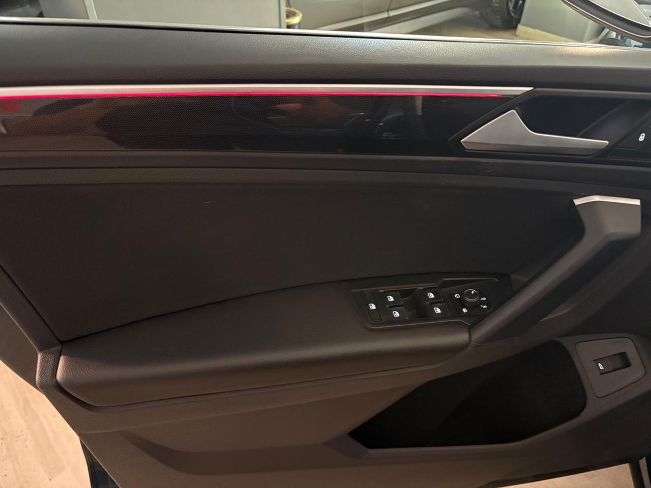 Volkswagen Tiguan 150cv DSG 4MOTION Elegance