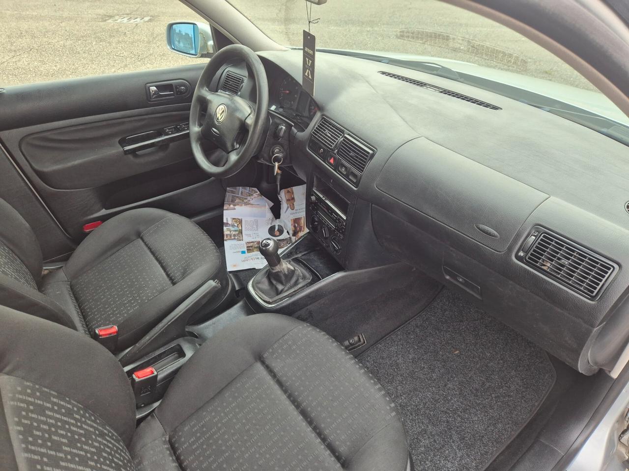 Volkswagen Golf 1.4 Benzina 16V cat 5 porte Euro 4