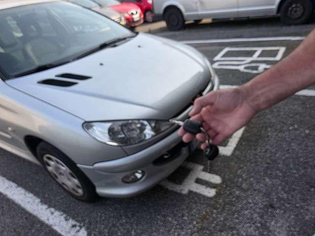 Peugeot 207 1,4 BENZINA. 71000. KILOMETRI